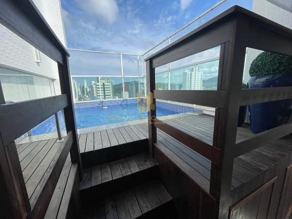Imagem Cobertura com 4 Quartos à Venda, 225 m² em Centro - Balneário Camboriú Imagem Cobertura com 4 Quartos à Venda, 225 m² em Centro - Balneário Camboriú