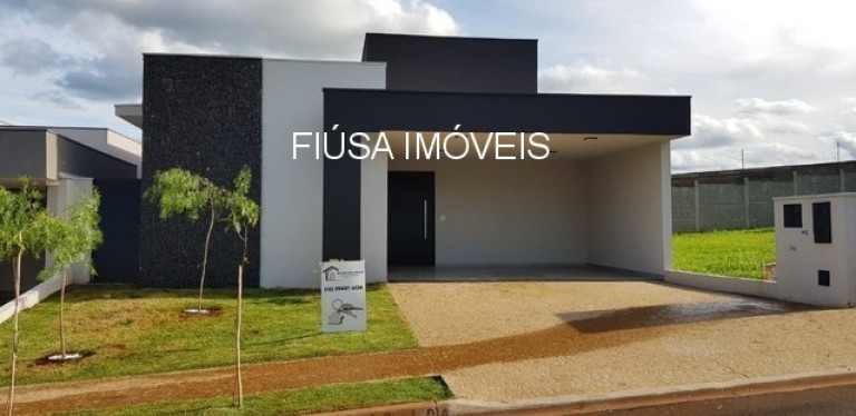 Imagem Casa com 3 Quartos à Venda, em Vila Do Golf - Ribeirão Preto Imagem Casa com 3 Quartos à Venda, em Vila Do Golf - Ribeirão Preto