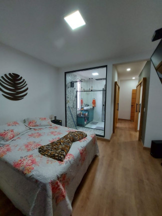 Imagem Sobrado com 3 Quartos à Venda, em Jardim Centenário - Poços De Caldas Imagem Sobrado com 3 Quartos à Venda, em Jardim Centenário - Poços De Caldas