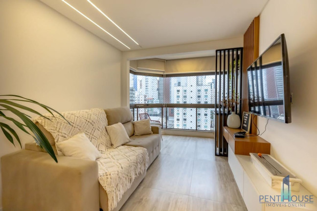 Imagem Apartamento com 3 Quartos à Venda, 110 m² em Centro - Balneário Camboriú