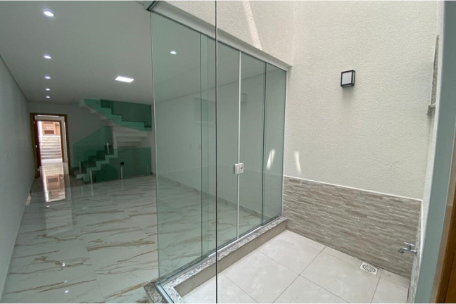 Imagem Casa com 3 Quartos à Venda, 200 m² em Vila Salete - São Paulo