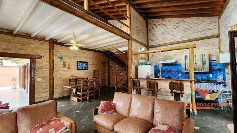 Imagem Casa com 4 Quartos à Venda, 239 m² em Massaguaçu - Caraguatatuba