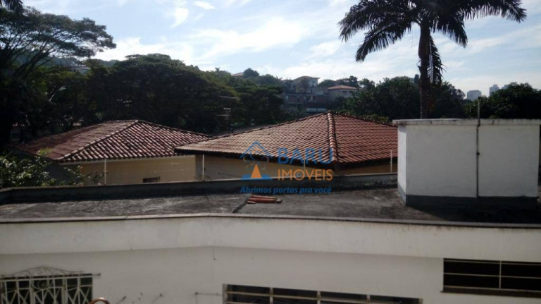 Imagem Casa com 3 Quartos à Venda, 300 m² em Pacaembu - São Paulo Imagem Casa com 3 Quartos à Venda, 300 m² em Pacaembu - São Paulo