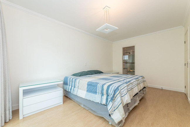 Imagem Casa de Condomínio com 3 Quartos à Venda, 174 m² em Seminário - Curitiba Imagem Casa de Condomínio com 3 Quartos à Venda, 174 m² em Seminário - Curitiba