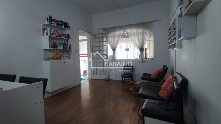 Imagem Sobrado com 3 Quartos à Venda, 162 m² em Vila Haro - Sorocaba Imagem Sobrado com 3 Quartos à Venda, 162 m² em Vila Haro - Sorocaba