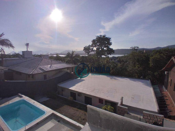 Imagem Casa com 5 Quartos à Venda, 400 m² em Itaipu - Niterói Imagem Casa com 5 Quartos à Venda, 400 m² em Itaipu - Niterói
