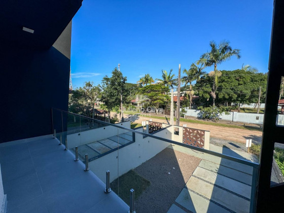Imagem Sobrado com 3 Quartos à Venda, 121 m² em Centro - Itapoá Imagem Sobrado com 3 Quartos à Venda, 121 m² em Centro - Itapoá