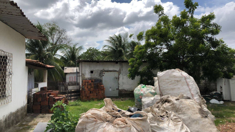Imagem Terreno à Venda, 1.080 m² em Tapuio - Aquiraz