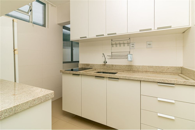Imagem Apartamento com 2 Quartos à Venda, 48 m² em Medianeira - Porto Alegre Imagem Apartamento com 2 Quartos à Venda, 48 m² em Medianeira - Porto Alegre