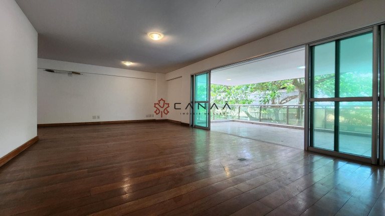 Imagem Apartamento com 3 Quartos à Venda, 242 m² em Leblon - Rio De Janeiro Imagem Apartamento com 3 Quartos à Venda, 242 m² em Leblon - Rio De Janeiro