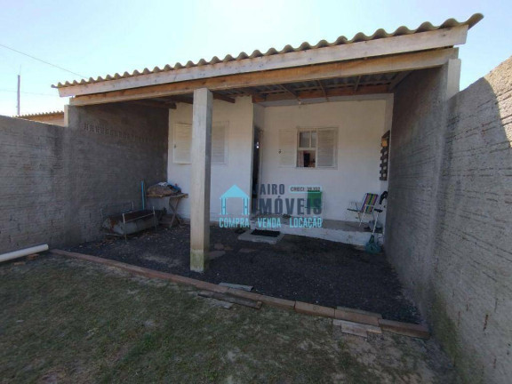 Casa com 2 Quartos à Venda,  em Centro - Balneário Pinhal