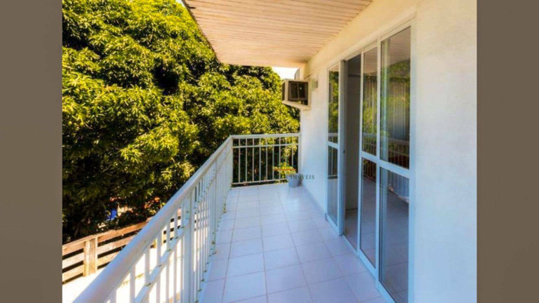 Imagem Casa com 3 Quartos à Venda, 250 m² em Piratininga - Niterói Imagem Casa com 3 Quartos à Venda, 250 m² em Piratininga - Niterói
