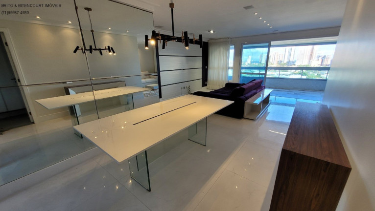 Imagem Imóvel com 3 Quartos à Venda, 165 m² em Patamares - Salvador