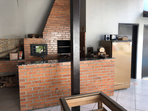 Imagem Casa com 3 Quartos à Venda, 241 m² em Barra Do Rio Cerro - Jaraguá Do Sul