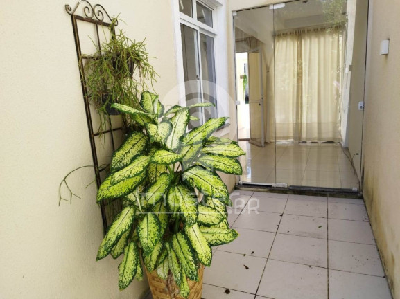 Imagem Sobrado com 4 Quartos à Venda, 160 m² em Lagoa Redonda - Fortaleza Imagem Sobrado com 4 Quartos à Venda, 160 m² em Lagoa Redonda - Fortaleza