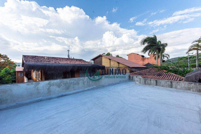 Imagem Casa com 5 Quartos à Venda, 400 m² em Itaipu - Niterói Imagem Casa com 5 Quartos à Venda, 400 m² em Itaipu - Niterói