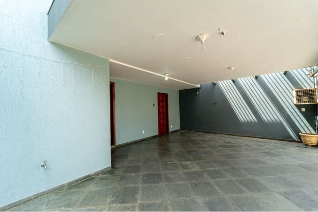Imagem Casa com 4 Quartos à Venda, 201 m² em Vila Agrícola - Jundiaí Imagem Casa com 4 Quartos à Venda, 201 m² em Vila Agrícola - Jundiaí