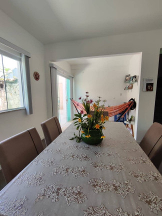 Imagem Casa com 5 Quartos à Venda, 240 m² em Salvador