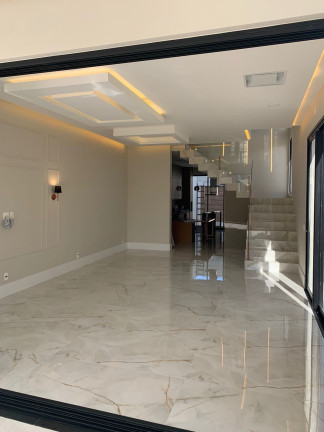 Casa com 3 Quartos à Venda, 210 m²