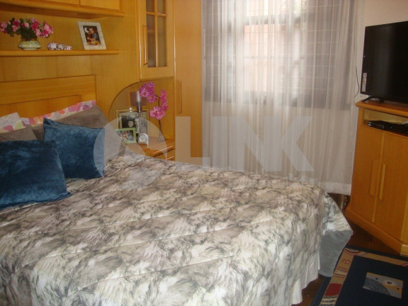 Imagem Casa com 2 Quartos à Venda, 190 m² em Jardim Floresta - Porto Alegre Imagem Casa com 2 Quartos à Venda, 190 m² em Jardim Floresta - Porto Alegre