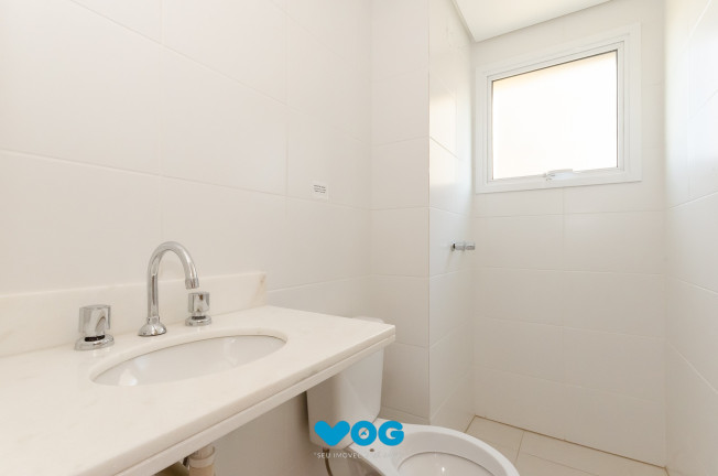 Imagem Imóvel com 2 Quartos à Venda, 70 m² em Jardim Do Salso - Porto Alegre