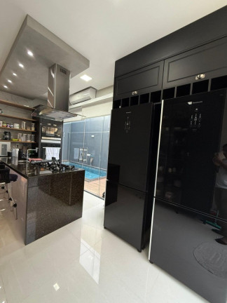 Imagem Casa com 3 Quartos à Venda, 195 m² em Ponta Negra - Manaus Imagem Casa com 3 Quartos à Venda, 195 m² em Ponta Negra - Manaus