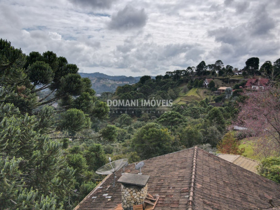 Imagem Casa com 4 Quartos à Venda, 424 m² em Região Do Alto Do Capivari - Campos Do Jordão Imagem Casa com 4 Quartos à Venda, 424 m² em Região Do Alto Do Capivari - Campos Do Jordão