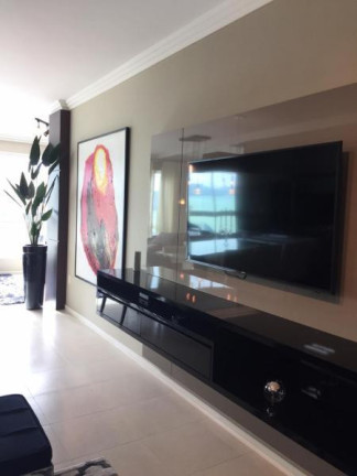 Imagem Imóvel com 4 Quartos para Temporada, 150 m² em Meia Praia - Itapema Imagem Imóvel com 4 Quartos para Temporada, 150 m² em Meia Praia - Itapema