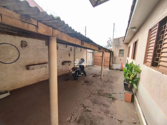 Imagem Casa com 3 Quartos à Venda, 404 m² em Boa Vista - Uberaba Imagem Casa com 3 Quartos à Venda, 404 m² em Boa Vista - Uberaba