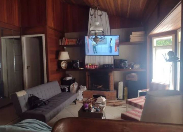 Imagem Casa com 3 Quartos à Venda, 1.000 m² em Imbiry - Campos Do Jordão Imagem Casa com 3 Quartos à Venda, 1.000 m² em Imbiry - Campos Do Jordão