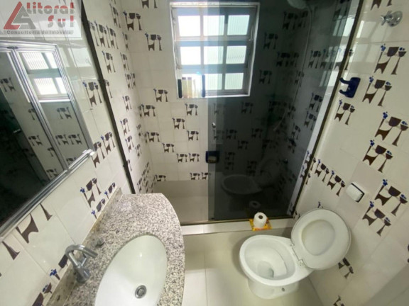 Imagem Casa com 5 Quartos à Venda, 70 m² em Solemar - Praia Grande Imagem Casa com 5 Quartos à Venda, 70 m² em Solemar - Praia Grande