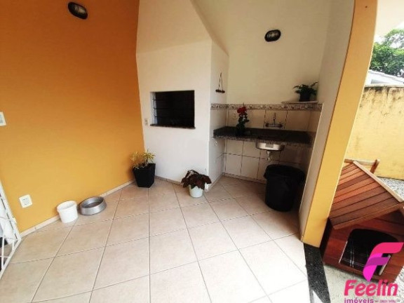 Imagem Casa com 3 Quartos à Venda, 228 m² em Ribeirão Da Ilha - Florianópolis Imagem Casa com 3 Quartos à Venda, 228 m² em Ribeirão Da Ilha - Florianópolis