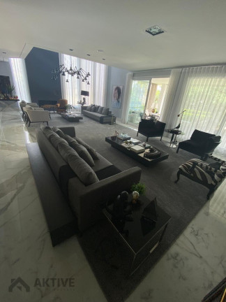 Imagem Casa de Condomínio com 5 Quartos à Venda, 900 m² em Alphaville - Barueri Imagem Casa de Condomínio com 5 Quartos à Venda, 900 m² em Alphaville - Barueri