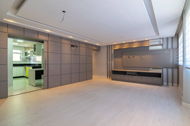 Imagem Apartamento com 3 Quartos à Venda, 122 m² em Cabral - Curitiba