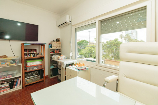 Imagem Imóvel com 2 Quartos à Venda, 89 m² em Azenha - Porto Alegre Imagem Imóvel com 2 Quartos à Venda, 89 m² em Azenha - Porto Alegre