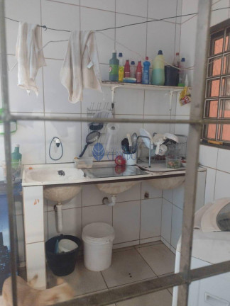 Imagem Casa com 2 Quartos à Venda, 372 m² em Calixtolândia - Anápolis Imagem Casa com 2 Quartos à Venda, 372 m² em Calixtolândia - Anápolis