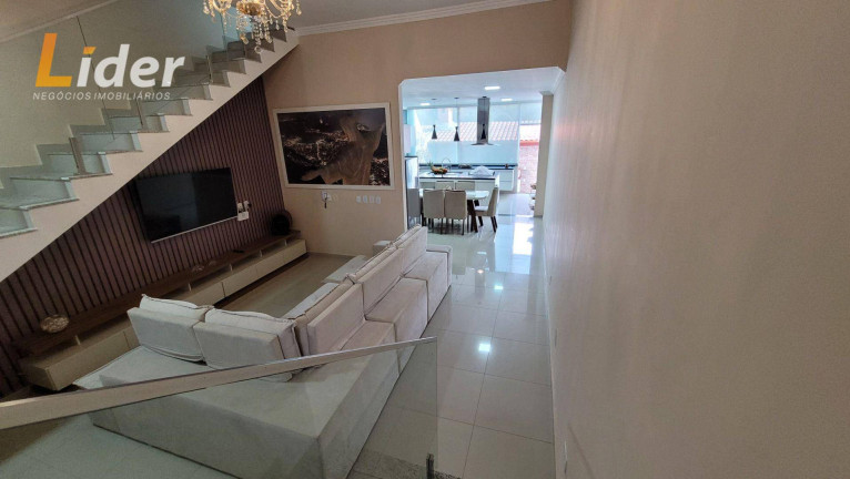Casa com 3 Quartos à Venda, 145 m² em Jardim Dos Alfineiros - Juiz De Fora