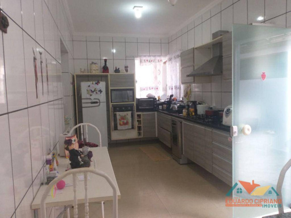 Imagem Casa com 3 Quartos à Venda, 230 m² em Massaguaçu - Caraguatatuba