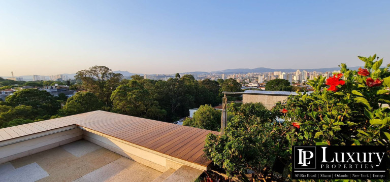 Imagem Casa com 4 Quartos à Venda,  em Vila Ipojuca - São Paulo