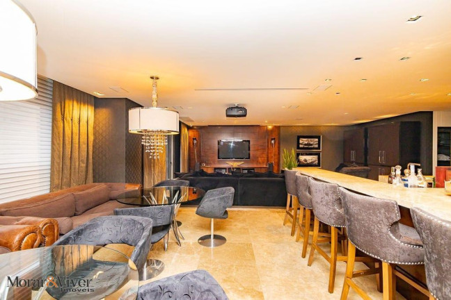 Imagem Apartamento com 3 Quartos à Venda, 791 m² em água Verde - Curitiba