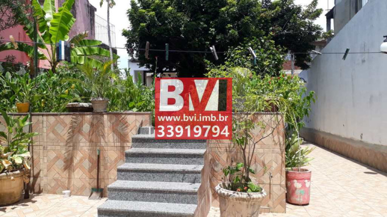 Imagem Casa com 5 Quartos à Venda, 210 m² em Vila Kosmos - Rio De Janeiro