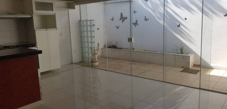 Imagem Imóvel com 3 Quartos à Venda, 1.830.000 m² em São Paulo - Jundiaí Imagem Imóvel com 3 Quartos à Venda, 1.830.000 m² em São Paulo - Jundiaí
