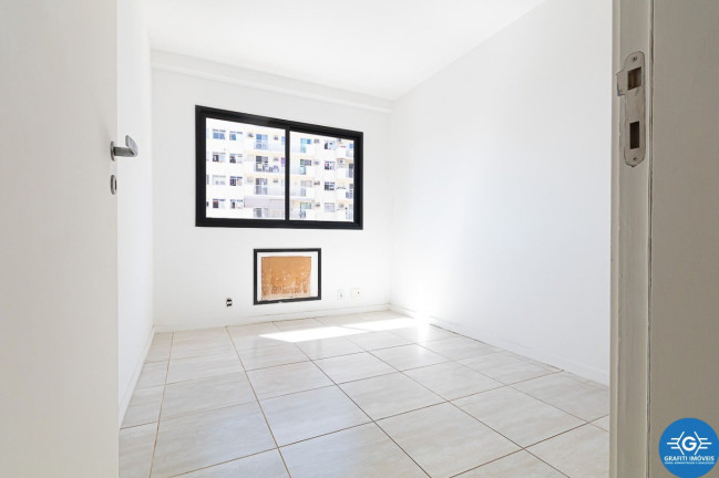 Imagem Imóvel com 3 Quartos à Venda, 90 m² em São Cristóvão - Rio De Janeiro Imagem Imóvel com 3 Quartos à Venda, 90 m² em São Cristóvão - Rio De Janeiro