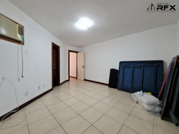 Imagem Casa com 6 Quartos à Venda, 810 m² em Piratininga - Niterói