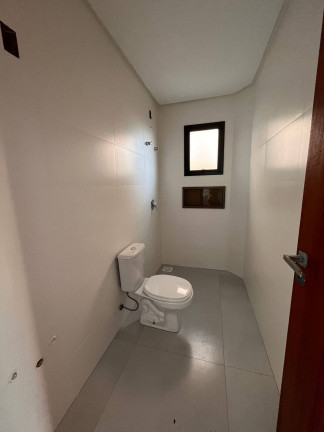 Casa com 3 Quartos à Venda,  em Campeche - Florianópolis