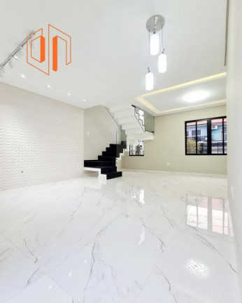 Imagem Sobrado com 3 Quartos à Venda, 127 m² em Cidade Jardim - São José Dos Pinhais Imagem Sobrado com 3 Quartos à Venda, 127 m² em Cidade Jardim - São José Dos Pinhais