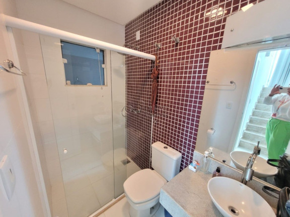 Imagem Casa com 4 Quartos à Venda, em Lagoa - Macaé Imagem Casa com 4 Quartos à Venda, em Lagoa - Macaé