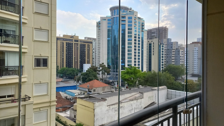 Imagem Imóvel com 2 Quartos para Alugar, 70 m² em Indianópolis - São Paulo Imagem Imóvel com 2 Quartos para Alugar, 70 m² em Indianópolis - São Paulo