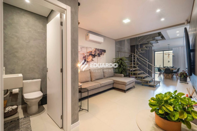 Imagem Casa com 3 Quartos à Venda, 140 m² em Canto Grande - Bombinhas