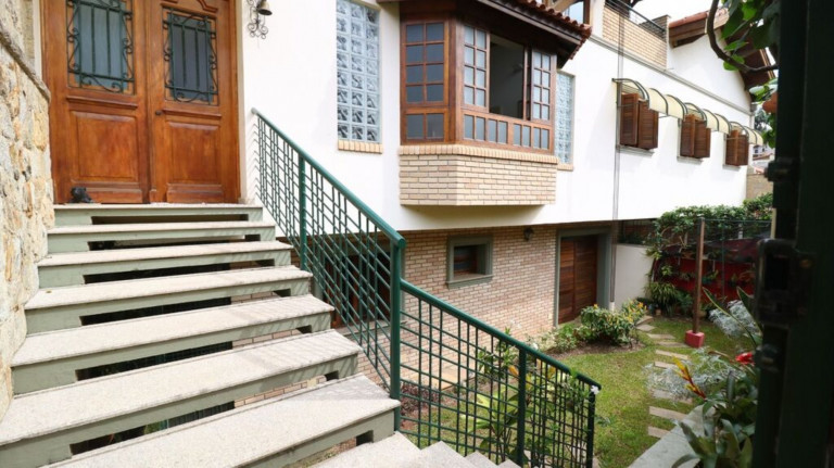 Imagem Imóvel com 4 Quartos à Venda, em Vila Irmãos Arnoni - São Paulo Imagem Imóvel com 4 Quartos à Venda, em Vila Irmãos Arnoni - São Paulo